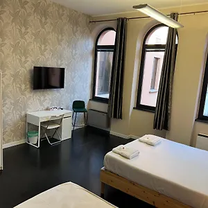  Guest house The Rock House Affittacamere Con Bagno Privato